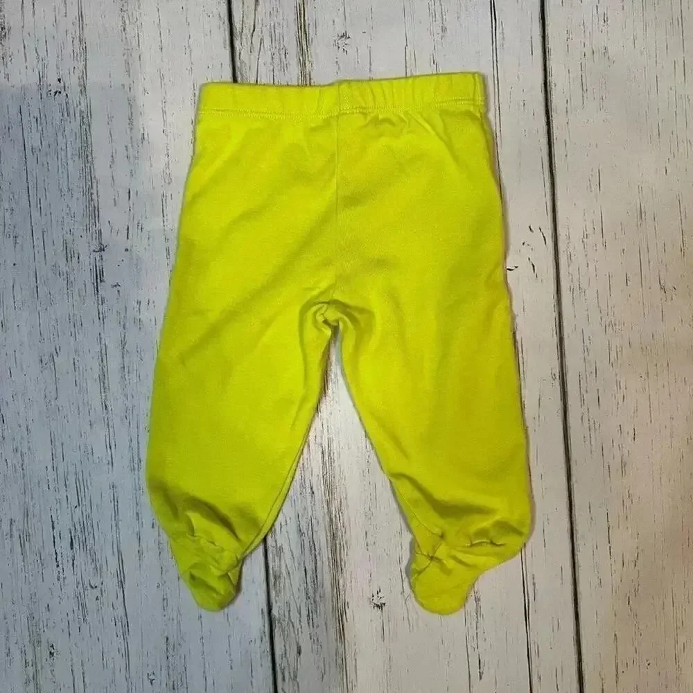 Carter’s bundle of baby girl’s pants Size 6 months